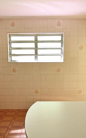 Casa para alugar com 110m², 2 quartos e 2 vagasCozinha