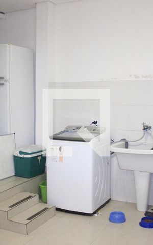 Casa à venda com 130m², 3 quartos e 2 vagasÁrea de Serviço