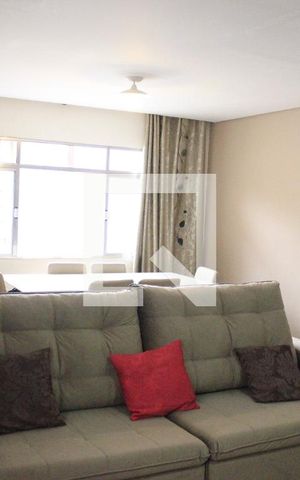 Casa à venda com 130m², 3 quartos e 2 vagasSala