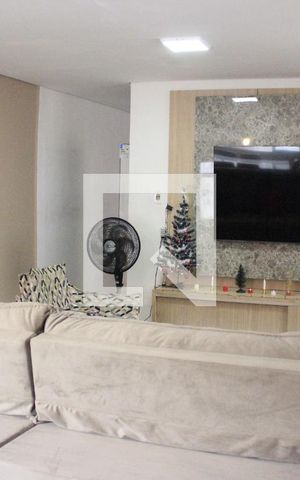 Casa à venda com 130m², 3 quartos e 2 vagasSala