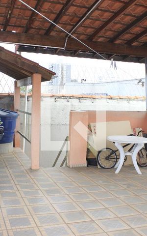 Casa à venda com 130m², 3 quartos e 2 vagasVaranda/ Terraço