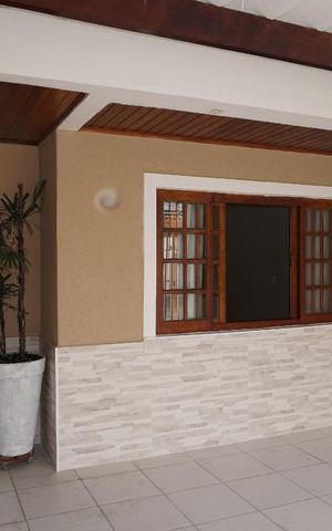 Casa à venda com 210m², 4 quartos e 2 vagas Casa à venda com 210m², 4 quartos e 2 vagasGaragem