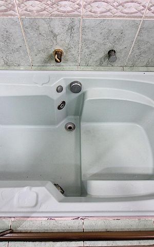 Casa para alugar com 300m², 3 quartos e 3 vagasBanheiro da Suíte