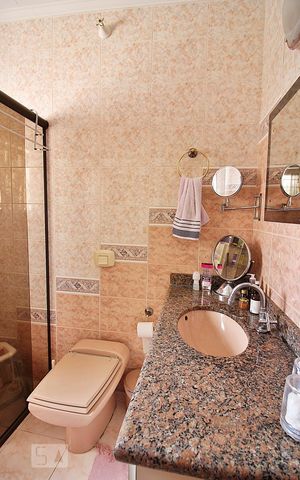 Casa para alugar com 300m², 3 quartos e 3 vagasBanheiro Social 1 