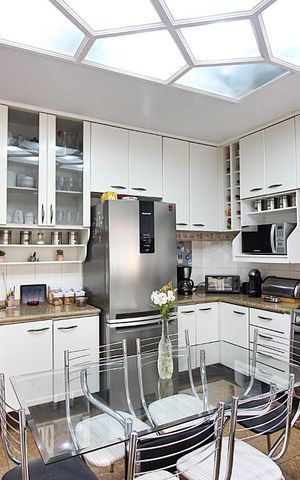 Casa para alugar com 300m², 3 quartos e 3 vagasCozinha