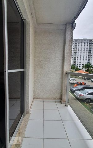 Apartamento para alugar com 52m², 2 quartos e 1 vaga Apartamento para alugar com 52m², 2 quartos e 1 vagaVaranda