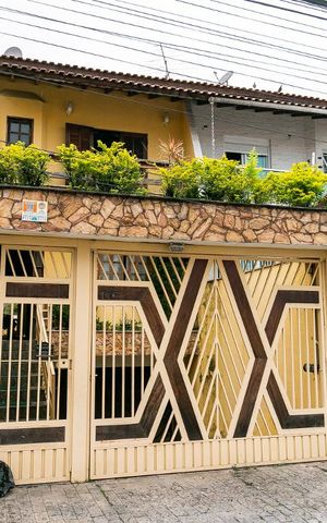 Casa à venda com 270m², 4 quartos e 5 vagasFachada