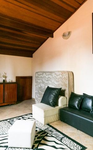 Casa à venda com 270m², 4 quartos e 5 vagasSala superior