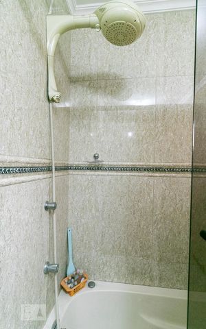 Casa à venda com 270m², 4 quartos e 5 vagasBanheiro da Suíte
