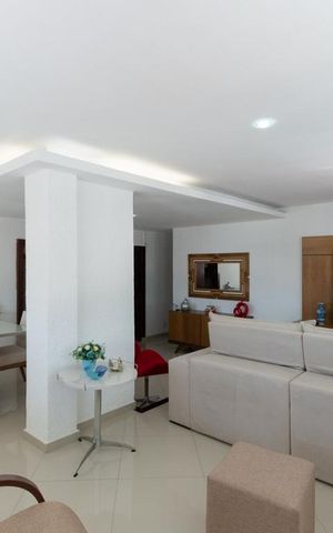 Apartamento à venda com 200m², 3 quartos e 1 vagaSala