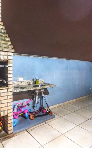 Apartamento à venda com 198m², 4 quartos e 3 vagasQuintal