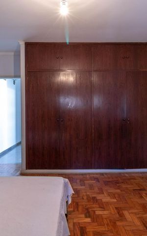 Casa à venda com 178m², 3 quartos e 3 vagasSuíte
