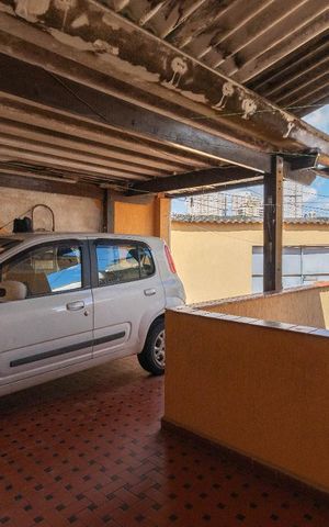 Casa à venda com 178m², 3 quartos e 3 vagasGaragem