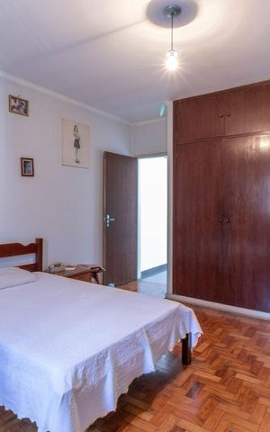 Casa à venda com 178m², 3 quartos e 3 vagasSuíte