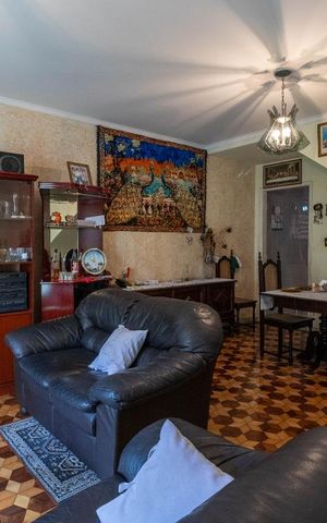 Casa à venda com 178m², 3 quartos e 3 vagasSala de Estar