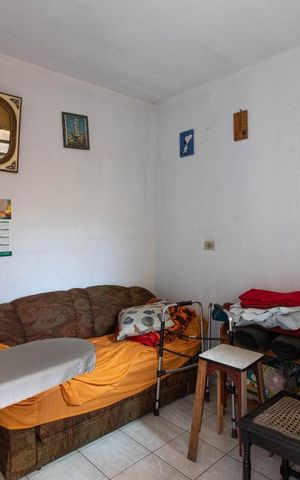 Casa à venda com 178m², 3 quartos e 3 vagasQuarto Externo