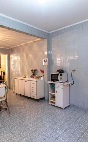 Casa à venda com 178m², 3 quartos e 3 vagasCozinha