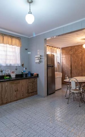 Casa à venda com 178m², 3 quartos e 3 vagasCozinha