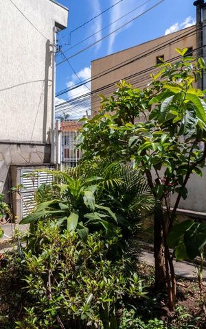 Casa à venda com 178m², 3 quartos e 3 vagasQuintal