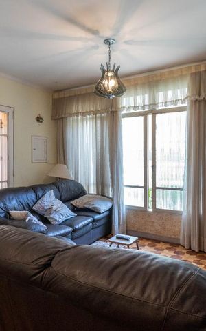 Casa à venda com 178m², 3 quartos e 3 vagasSala de Estar