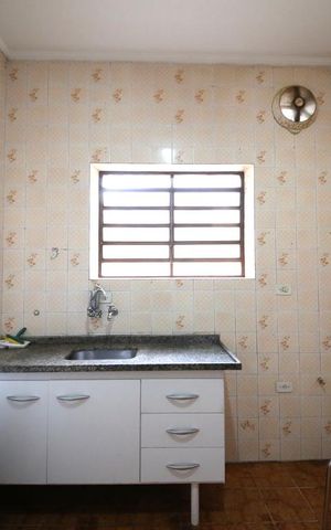Casa para alugar com 150m², 3 quartos e 1 vagaCozinha