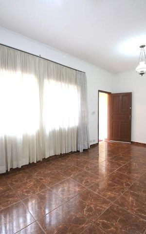 Casa para alugar com 150m², 3 quartos e 1 vagaSala