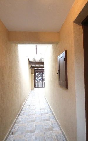 Casa para alugar com 150m², 3 quartos e 1 vagaCorredor Lateral