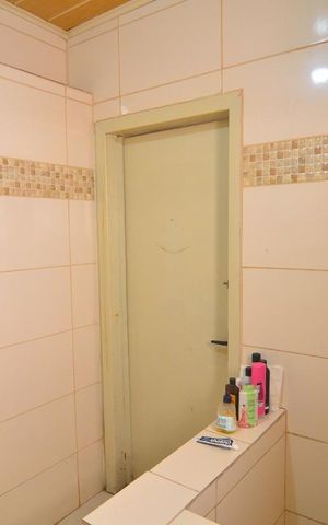 Casa à venda com 136m², 3 quartos e 1 vagaBanheiro