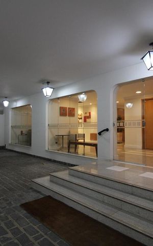 Apartamento à venda com 131m², 3 quartos e 2 vagas Apartamento à venda com 131m², 3 quartos e 2 vagasHall