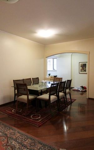 Apartamento à venda com 131m², 3 quartos e 2 vagas Apartamento à venda com 131m², 3 quartos e 2 vagasSala