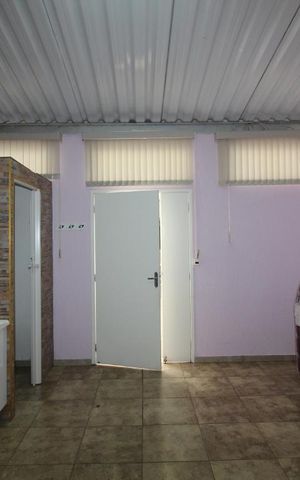 Casa à venda com 338m², 4 quartos e 3 vagasEdicula quarto