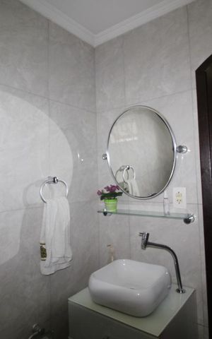 Casa à venda com 338m², 4 quartos e 3 vagasLavabo