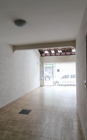 Casa à venda com 338m², 4 quartos e 3 vagasVista sala