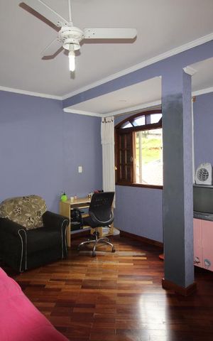 Casa à venda com 338m², 4 quartos e 3 vagasQuarto 3