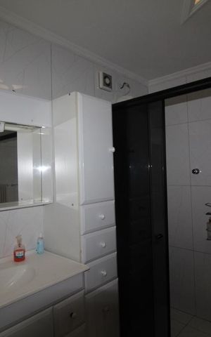 Casa à venda com 338m², 4 quartos e 3 vagasBanheiro 1 suite 