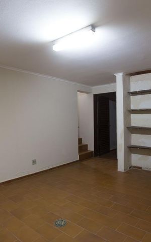Casa para alugar com 350m², 4 quartos e 2 vagasPorão