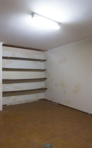 Casa para alugar com 350m², 4 quartos e 2 vagasPorão
