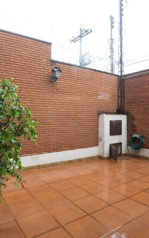 Casa para alugar com 350m², 4 quartos e 2 vagasGaragem