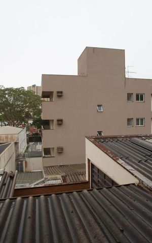 Casa para alugar com 350m², 4 quartos e 2 vagasVista da janela da suíte 2