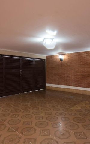 Casa para alugar com 350m², 4 quartos e 2 vagasGaragem