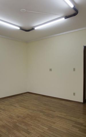Casa para alugar com 350m², 4 quartos e 2 vagasQuarto