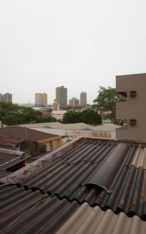Casa para alugar com 350m², 4 quartos e 2 vagasVista da janela do quarto