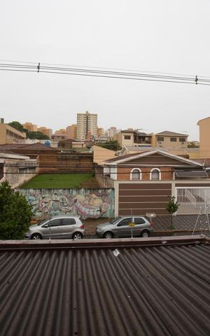 Casa para alugar com 350m², 4 quartos e 2 vagasVista da janela da suíte 3
