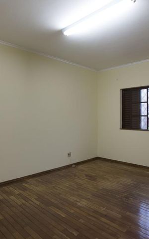Casa para alugar com 350m², 4 quartos e 2 vagasSuíte 3
