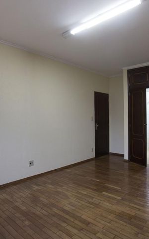 Casa para alugar com 350m², 4 quartos e 2 vagasSuíte 2
