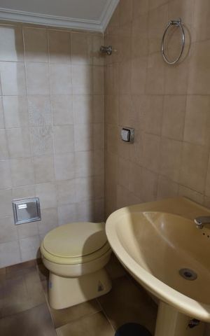 Casa para alugar com 350m², 4 quartos e 2 vagasLavabo