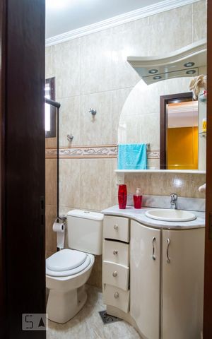 Casa à venda com 170m², 3 quartos e 3 vagas Casa à venda com 170m², 3 quartos e 3 vagasBanheiro Social