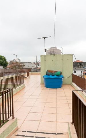 Casa à venda com 300m², 3 quartos e 2 vagasTerraço