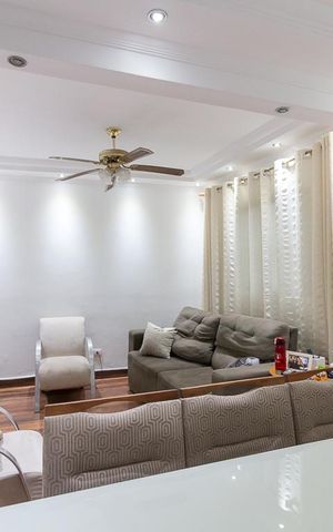 Casa à venda com 300m², 3 quartos e 2 vagasSala