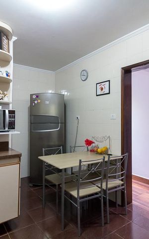 Casa à venda com 300m², 3 quartos e 2 vagasCozinha